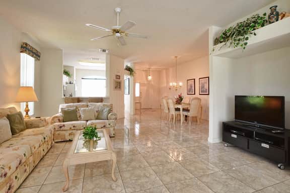 4100ES 603 Jaybee Avenue - Image 5
