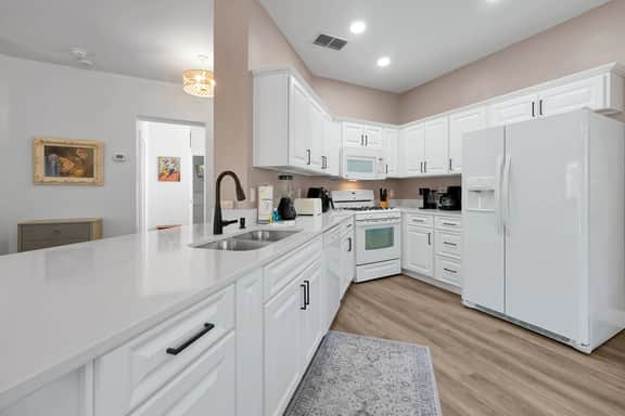 4102ES 623 Jaybee Ave - Image 3