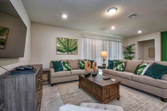 4404WI 2080 Lelani Circle - Image 2